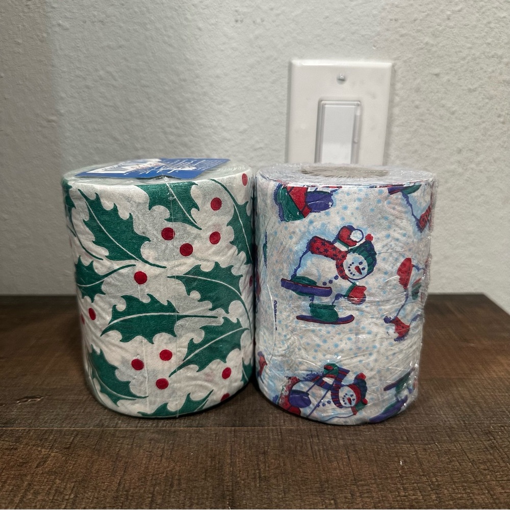 Vintage Christmas toilet paper new sealed set